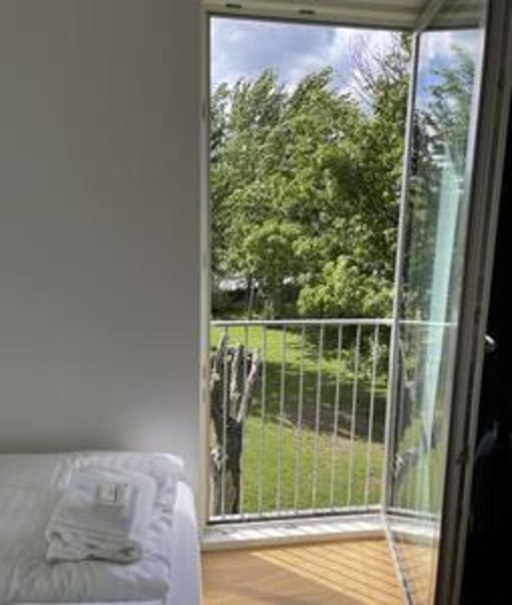 Three Floors - With Four Br In The Lejlighed